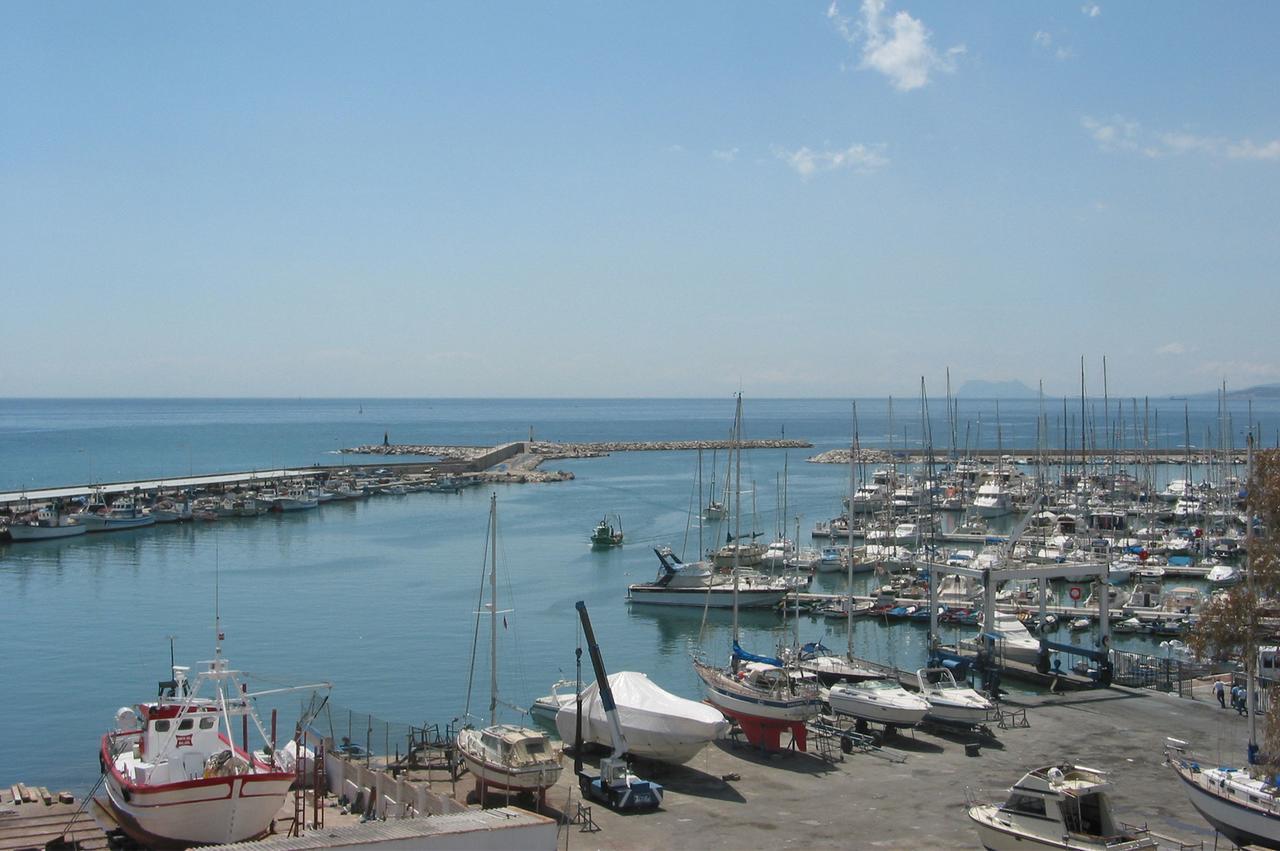 Apartamento Puertosol Estepona Buitenkant foto